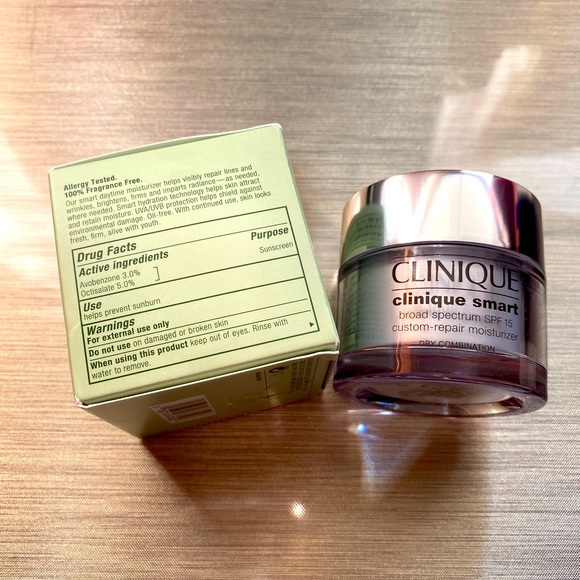 BRAND NEW Clinique Smart Broad Spectrum SPF 15 Custom-Repair Moisturizer 1.7 oz - Picture 2 of 7